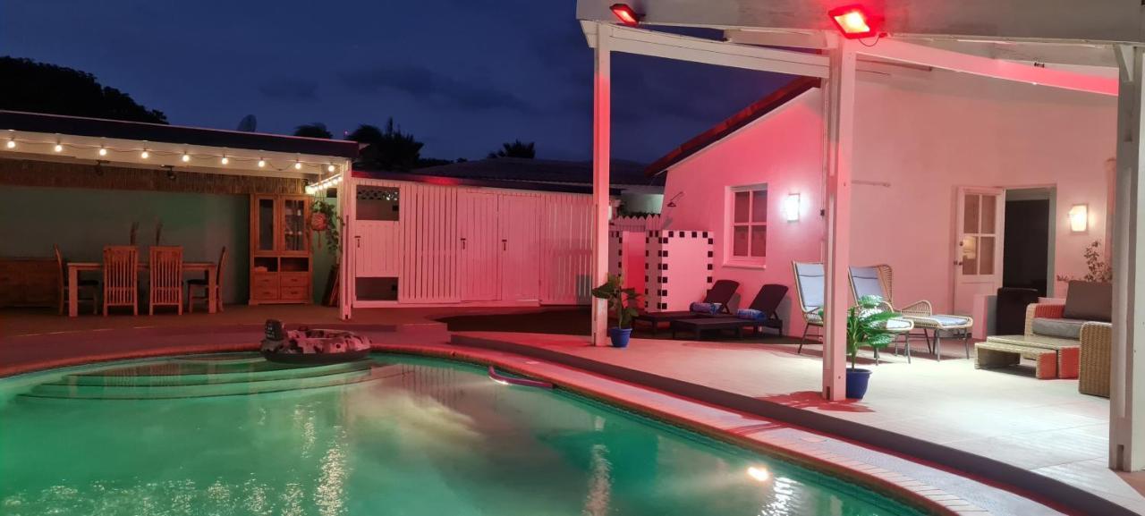 Family Villa With Big Pool And Absolute Privacy Willemstad Exterior foto